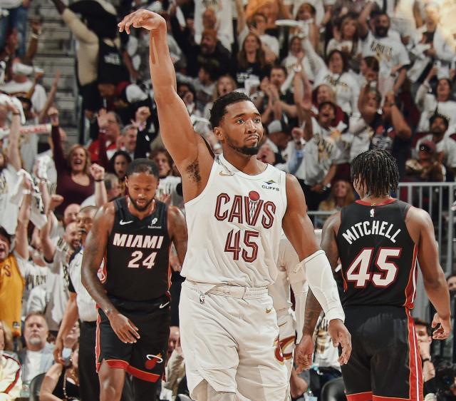 乐鱼app-单节三分雨+末节米球王！骑士打破斯波G2逆袭定律