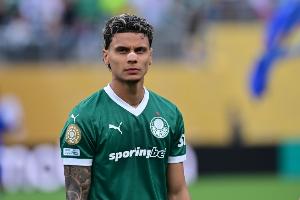 乐鱼电竞官网-巴媒：罗马退出里奥斯争夺战，本菲卡成球员最可能下家