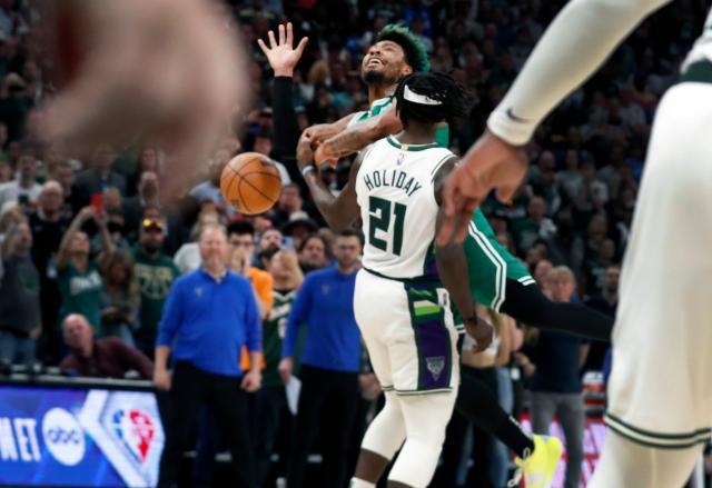 乐鱼体育-雄鹿GM控诉G3吹罚：罚球差一倍 霍勒迪30投0罚球