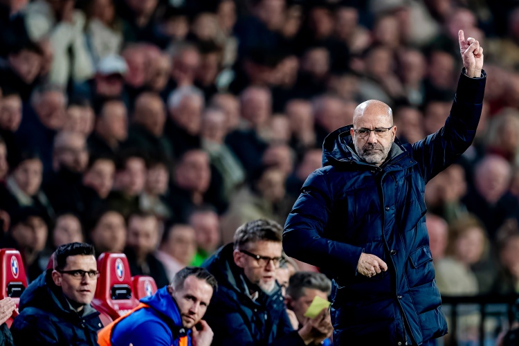 乐鱼体育-埃因霍温主帅：拜仁19场进72球足以说明实力 我们会全力以赴争胜