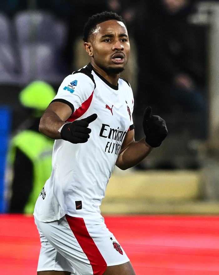 恩昆库否认离队传闻，表态只想留在米兰|AC米兰|运动员发声|ac米兰|恩昆库留队_新浪体育_新浪新闻